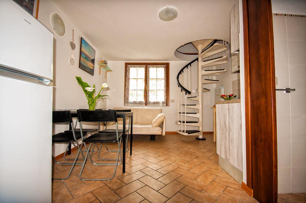 Il Tiglio Apartment Монеглия Екстериор снимка